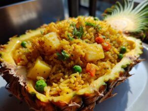 pineapple fried rice - Featured
